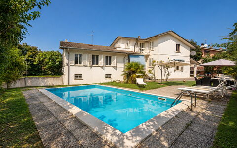Villa Eva: Piscina, Zona Residenziale, Casa, Ricorrere, Casa, Estate, Villa, Hacienda, Eco Hotel, Terme
