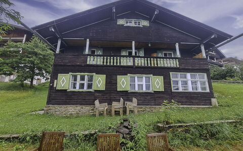 Grafenast: Costruzione, Casa, Villetta, Casa, Architettura, Area Rurale, Tetto, Raccordo, Portico, Porta