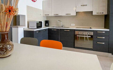 Volme: Mobilia, Interior Design, Pavimentazione, Cucina, Controsoffitto, Legna, Pavimento, Soffitto, Elettrodomestico Da Cucina, Cabinetry