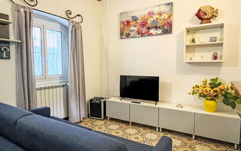 Enrico: Interior Design, Mobilia, Pavimentazione, Parete, Pavimento, Legna, Camera, Illuminazione, Divano, Soggiorno
