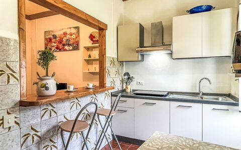 Enrico: Mobilia, Interior Design, Pavimentazione, Cucina, Legna, Pavimento, Controsoffitto, Apparecchio Major, Soffitto, Camera