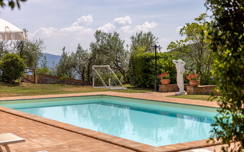 Villa Daluma, Private Pool in Todi: Piscina, Ricorrere, Hacienda, Eco Hotel, Estate, Villa, Mobili Da Esterno, Agriturismo, Giardino, Shade