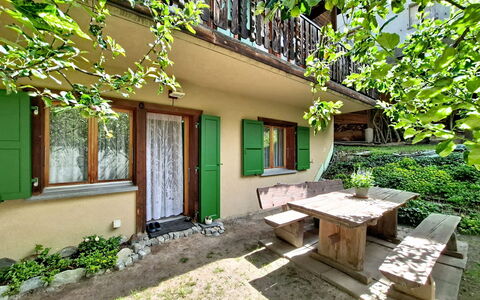 Jägerheim: Mobilia, Interior Design, Sedia, Mobili Da Esterno, Materiali Naturali, Shade, Tavolo Esterno, Design, Ristorante, Cucina & Sala Da Pranzo Tavolo