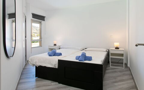 Son de Mar Gondola: Mobilia, Interior Design, Sedia, Mobili Da Esterno, Materiali Naturali, Shade, Tavolo Esterno, Design, Ristorante, Cucina & Sala Da Pranzo Tavolo