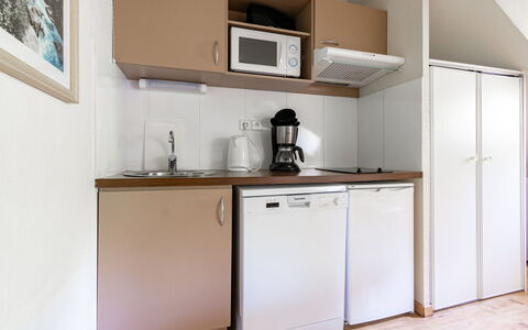 Les Chalets D'Ax: Mobilia, Interior Design, Legna, Pavimentazione, Pavimento, Camera, Cabinetry, Cucina, Apparecchio Major, Soffitto
