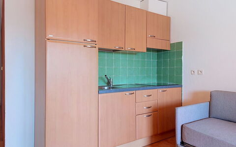 Bravone 610: Pavimentazione, Interior Design, Pavimento, Camera, Appartamento, Soffitto, Color Legno, Cabinetry, Cucina, Latifoglie