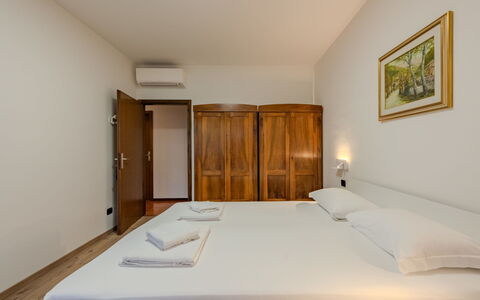 Locanda dei Nonni: Appartamento, Soffitto, Telaio Del Letto, Letto, Camera Da Letto, Hotel, Color Legno, Bedding, Suite, Latifoglie
