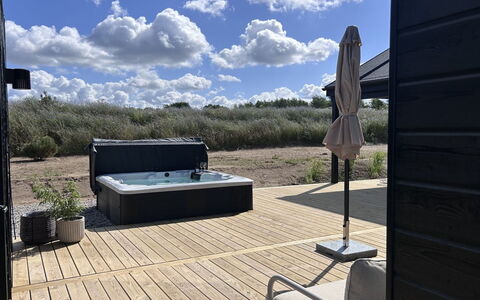 Tayara - 900M from the Sea: Mobilia, Mobili Da Esterno, Shade, Sedia, Deck, Latifoglie, Terrazza, Piscina, Ricorrere
