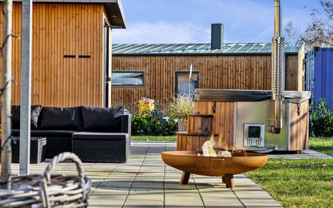 Constance - 900M from the Sea: Legna, Color Legno, Latifoglie, Sedia, Mobili Da Esterno, Shade, Deck, Struttura Esterna, Terrazza, Backyard