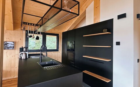 02 Nth051 18B Sup Chalet mit Sauna und Hot Tub 2 e: Legna, Interior Design, Pavimentazione, Soffitto, Pavimento, Lampada, Cucina, Controsoffitto, Color Legno, Latifoglie