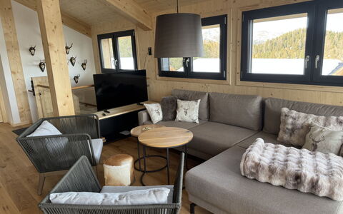 02 Nth051 18B Sup Chalet mit Sauna und Hot Tub 2 e: Mobilia, Legna, Interior Design, Pavimentazione, Divano, Pavimento, Soggiorno, Casa, Camera, Lancia Cuscino
