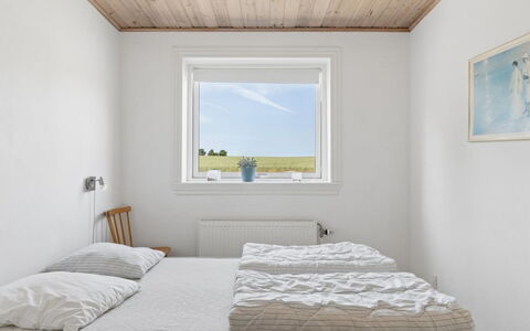 Tanja - 1.5Km from the Sea: Legna, Camera Da Letto, Lenzuolo, Bedding, Soffitto, Letto, Biancheria, Telaio Del Letto, Illuminazione Diurna, Latifoglie