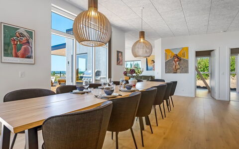 Hubertina - 900M from the Sea: Mobilia, Pavimentazione, Interior Design, Legna, Pavimento, Pavimento In Legno, Cucina & Sala Da Pranzo Tavolo, Sala Da Pranzo, Soffitto, Sedia