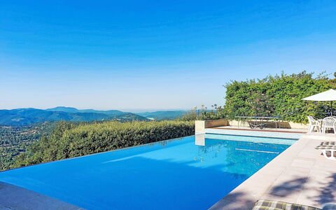 Balcon D'Azur: Piscina, Blu, Ricorrere, Materiale Composito, Eco Hotel, Shade, Mobili Da Esterno, Giochi D'Acqua, Hotel, Lettino