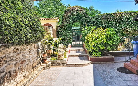 Monte: Zona Residenziale, Collina, Casa, Casa, Ricorrere, Catena Montuosa, Eco Hotel, Hill Station, Estate, Villa