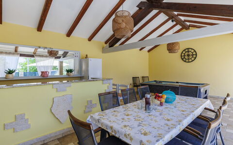 Happy: Zona Residenziale, Collina, Casa, Casa, Ricorrere, Catena Montuosa, Eco Hotel, Hill Station, Estate, Villa