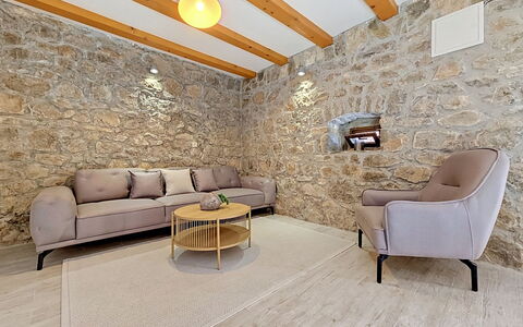Ana: Zona Residenziale, Collina, Casa, Casa, Ricorrere, Catena Montuosa, Eco Hotel, Hill Station, Estate, Villa