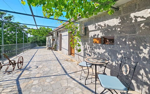 Ana: Zona Residenziale, Collina, Casa, Casa, Ricorrere, Catena Montuosa, Eco Hotel, Hill Station, Estate, Villa