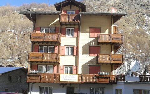 Allalinblick: Appartamento, Inverno, Paesino Di Montagna, Congelamento, Neve