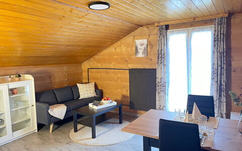 Allalinblick: Mobilia, Pavimentazione, Legna, Pavimento, Interior Design, Camera, Soffitto, Pavimento In Legno, Soggiorno, Latifoglie