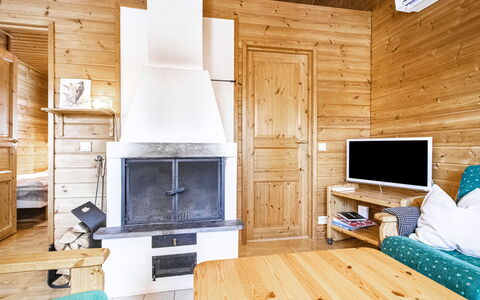 Naavarinne: Legna, Soffitto, Interior Design, Pavimentazione, Casa, Pavimento, Camera, Mobilia, Latifoglie, Log Cabin