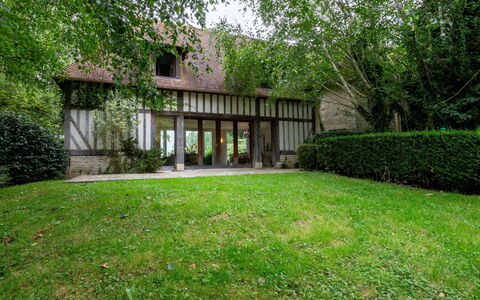 Le Chant D'Azif: Albero, Casa, Arbusto, Casa, Giardino, Villetta, Lotto, Estate, Prato