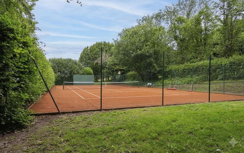 Le Chant D'Azif: Campo Da Tennis, Albero, Tennis, Lotto, Shade, Giardino, Racchetta Sport, Landscaping