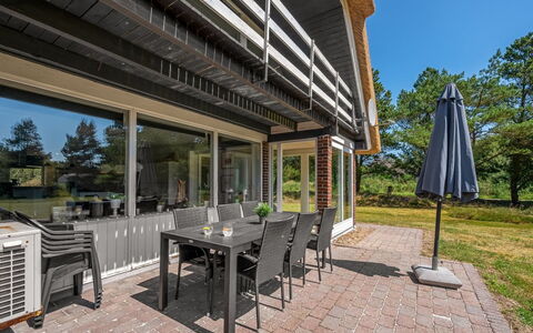 Gyrth - 2.8Km from the Sea: Portico, Casa, Villetta, Estate, Shade, Latifoglie, Deck, Raccordo, Balcone, Landscaping
