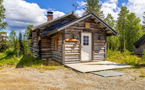 Ylläs 1: Mobilia, Interior Design, Pavimentazione, Pavimento, Tavolo, Legna, Soffitto, Sedia, Camera, Divano