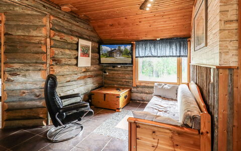 Ylläs 1: Mobilia, Interior Design, Pavimentazione, Pavimento, Tavolo, Legna, Soffitto, Sedia, Camera, Divano
