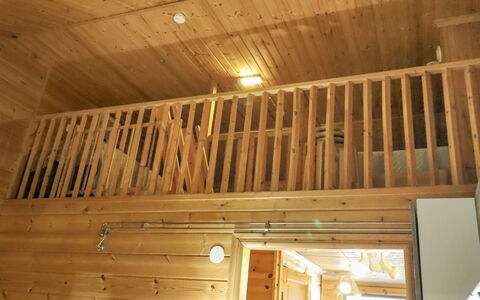 Karpalo 317: Mobilia, Interior Design, Pavimentazione, Pavimento, Tavolo, Legna, Soffitto, Sedia, Camera, Divano