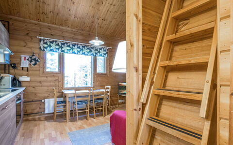 Lähikaltio 317, As. Karpalo: Legna, Pavimentazione, Casa, Pavimento, Color Legno, Pavimento In Legno, Log Cabin, Latifoglie, Villetta, Plank