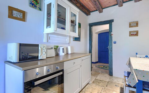 Nina: Mobilia, Cucina, Controsoffitto, Cabinetry, Interior Design, Elettrodomestico Da Cucina, Pavimentazione, Soffitto, Apparecchio Major, Pavimento