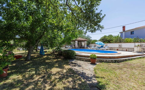 Nina: Giardino, Estate, Shade, Backyard, Cortile, Landscaping, Hacienda, Prato, Agriturismo, Villa