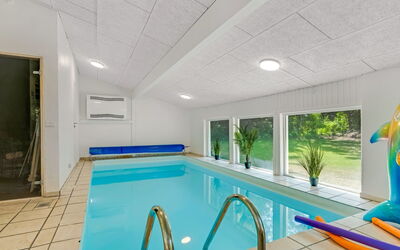 Anemette - 900M from the Sea