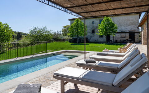Casa Faraona: Piscina, Architettura, Materiale Composito, Estate, Mobili Da Esterno, Giardino, Backyard, Landscaping, Shade, Cortile