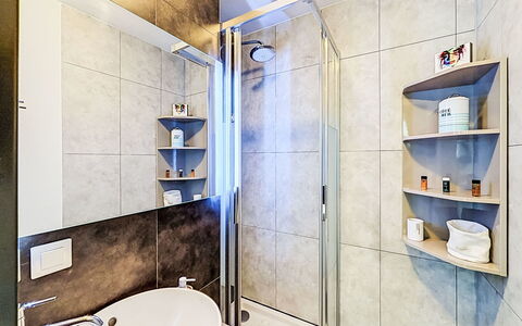 Résidence de la Mer: Interior Design, Idraulico Fixture, Pavimentazione, Bagno, Pavimento, Idraulico, Camera, Rubinetto, Lavello, Soffitto