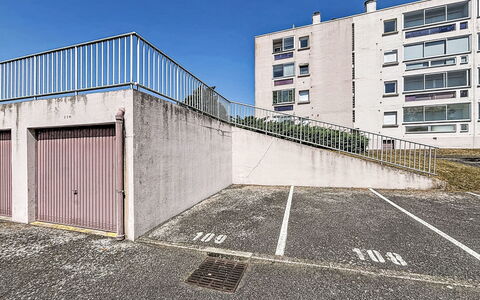 Résidence de la Mer: Architettura, Appartamento, Materiale Composito, Calcestruzzo, Condominio, Balcone, Recinzione, Home Scherma