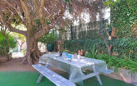 Le Moulin: Mobilia, Interior Design, Appartamento, Pavimento, Pavimentazione, Tavolo, Sedia, Soggiorno, Camera, Casa