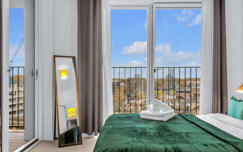 Wickside Apartment: Mobilia, Interior Design, Appartamento, Pavimento, Pavimentazione, Tavolo, Sedia, Soggiorno, Camera, Casa