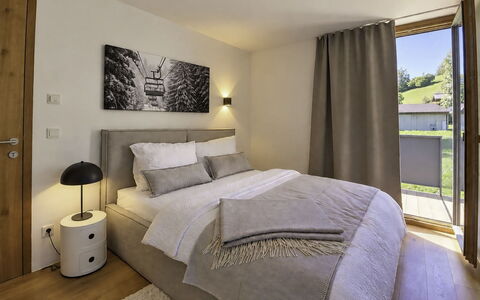 Das Weidach: Mobilia, Interior Design, Letto, Camera, Pavimentazione, Parete, Camera Da Letto, Pavimento, Soffitto, Legna