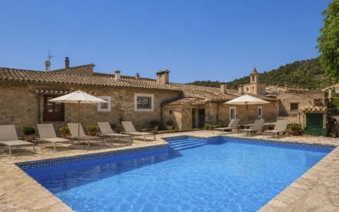 Can Toni: Piscina, Villa, Estate, Hotel, Flagstone