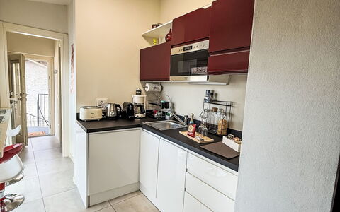 Colazza 100: Elettrodomestico Da Cucina, Cucina, Controsoffitto, Apparecchio Major, Pavimentazione, Cabinetry, Interior Design, Cucina Stufa, Pavimento, Elettrodomestico