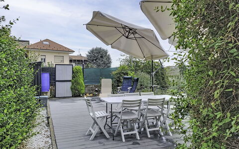 Colazza 100: Mobili Da Esterno, Giardino, Shade, Mobilia, Sedia, Landscaping, Cortile, Eco Hotel, Ombrello