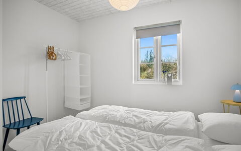 Selvi - 500M from the Sea: Camera Da Letto, Soffitto, Interior Design, Pavimento, Pavimentazione, Letto, Bedding, Lenzuolo, Camera, Telaio Del Letto