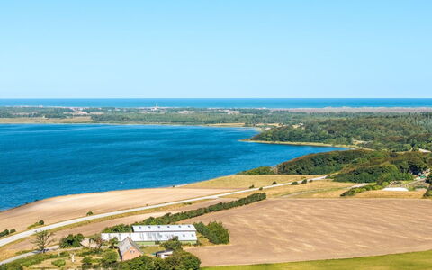 Eeske - 4Km from the Sea: Blu, Acqua, Corpo D'Acqua, Risorse Idriche, Orizzonte, Costa, Costiera E Morfologie Oceanic, Paesaggio Naturale, Waterway, Paesaggio