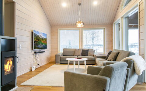 Salavan Tsaari: Legna, Pavimentazione, Interior Design, Casa, Pavimento, Soggiorno, Pavimento In Legno, Soffitto, Latifoglie