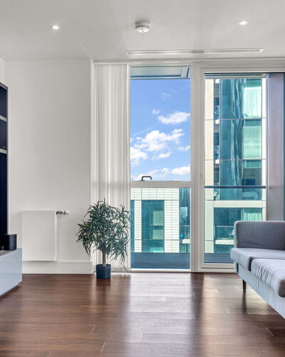 Canary Wharf 310