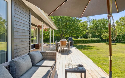 Antonie - 350M from the Sea: Legna, Mobilia, Mobili Da Esterno, Sedia, Lotto, Shade, Tavolo Esterno, Casa, Giardino, Latifoglie
