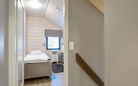 Golfarinkunnas 9E: Legna, Interior Design, Soffitto, Pavimentazione, Pavimento, Camera Da Letto, Camera, Letto, Casa, Mobilia